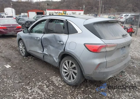 2022 Ford Escape Titanium z USA, uszkodzony, nr VIN 1FMCU9J94NUA14417
